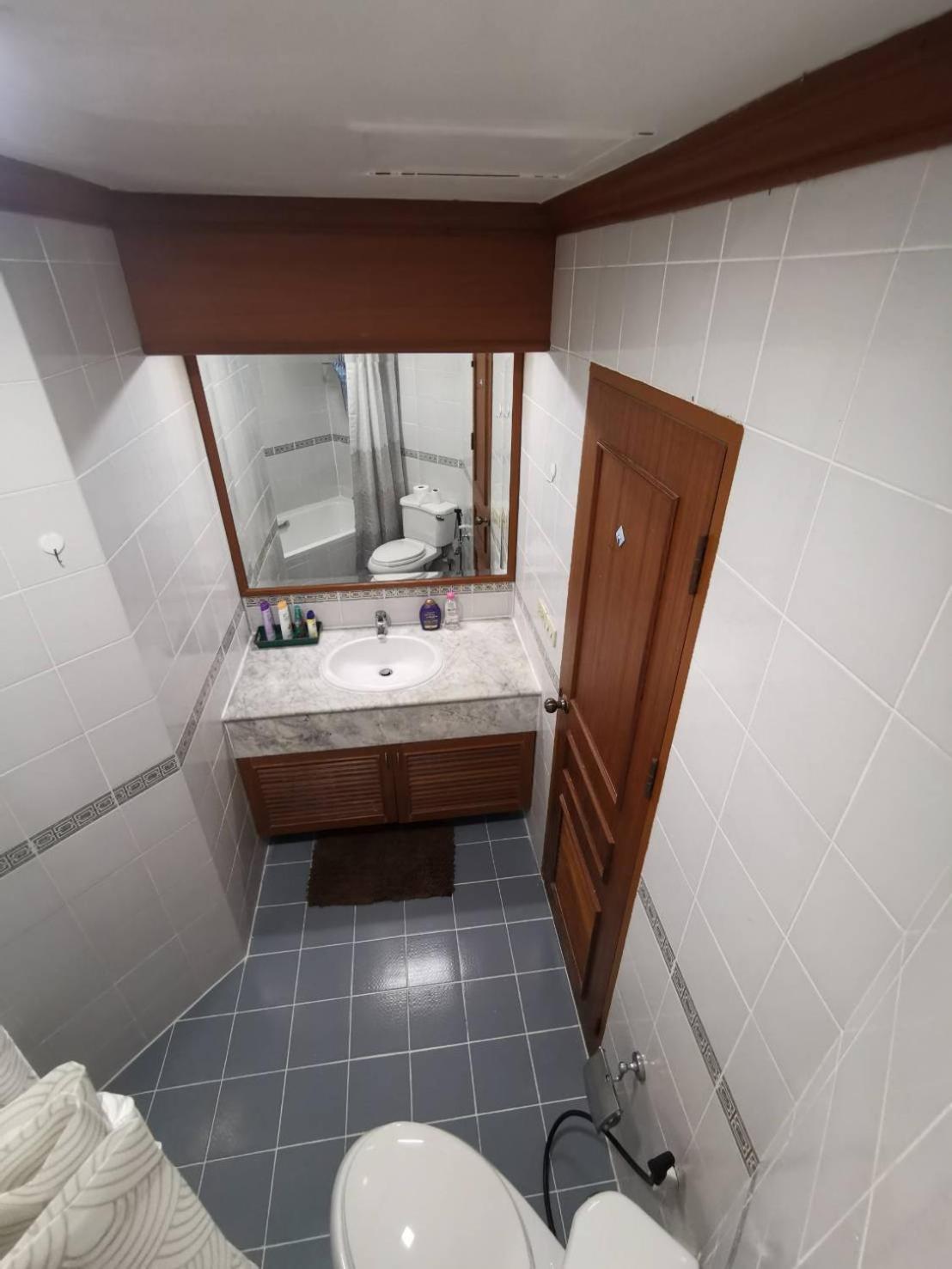 Cozy 1Br Walk To Bts And Airport Rail Link Close To Malls G7 Банкок Екстериор снимка