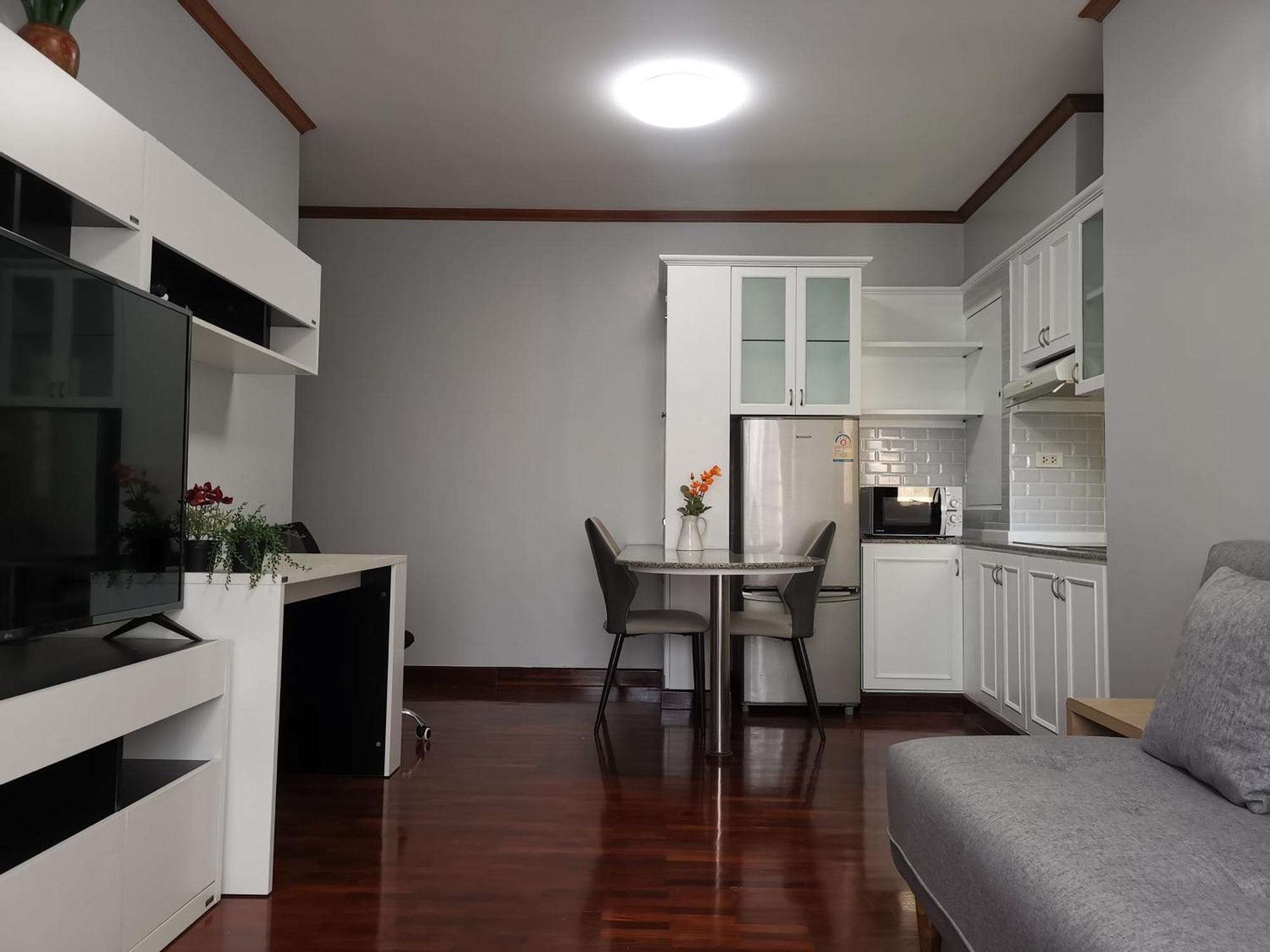 Cozy 1Br Walk To Bts And Airport Rail Link Close To Malls G7 Банкок Екстериор снимка