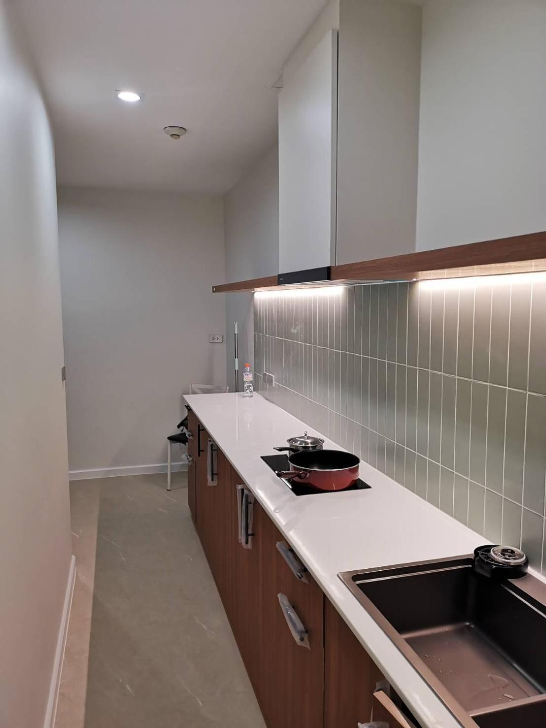 Cozy 1Br Walk To Bts And Airport Rail Link Close To Malls G7 Банкок Екстериор снимка