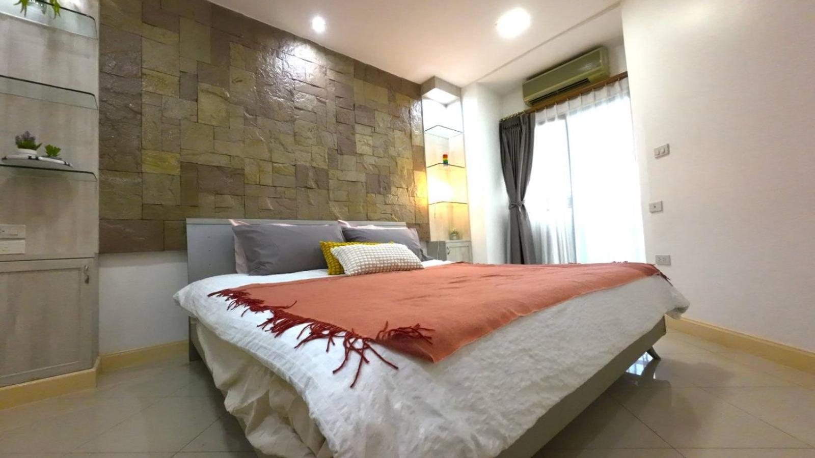 Cozy 1Br Walk To Bts And Airport Rail Link Close To Malls G7 Банкок Екстериор снимка